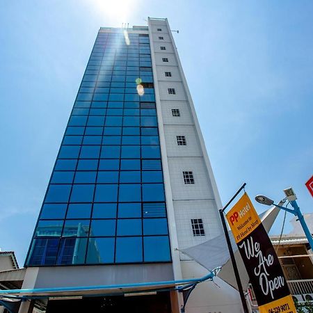 Pp Hotel By Moxy George Town Esterno foto