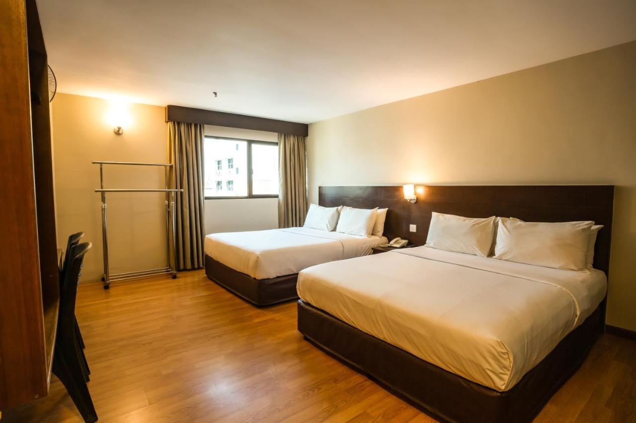 Pp Hotel By Moxy George Town Esterno foto