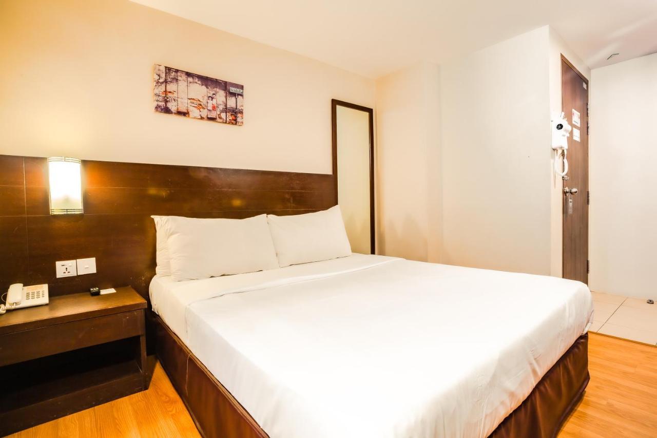 Pp Hotel By Moxy George Town Esterno foto